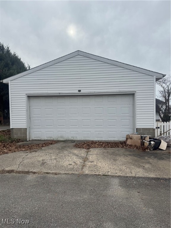 Being Lt In Claytons Sub - Residential