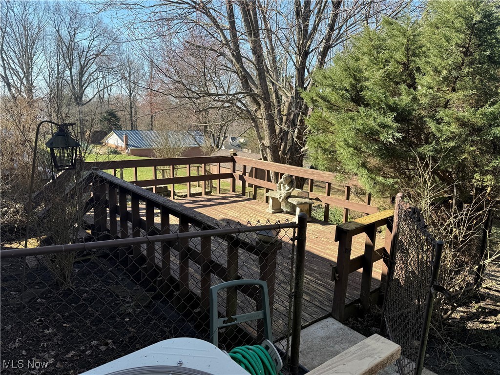 108 S Hilltop Drive, Minerva, Ohio image 4