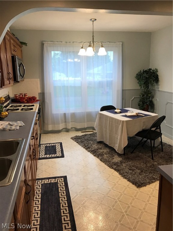 Carrie M Tav Adn - Residential