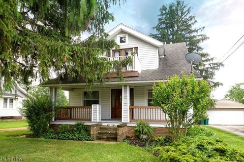 Single Family Residence in Seven Hills OH 188 Pleasant Valley Road.jpg