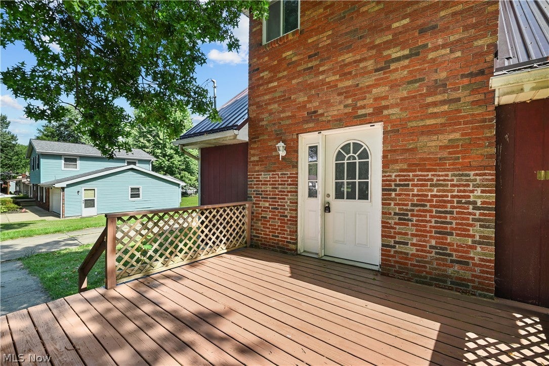 1286 Deforest Road SE