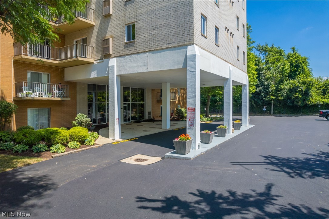 3675 Clague Road 306