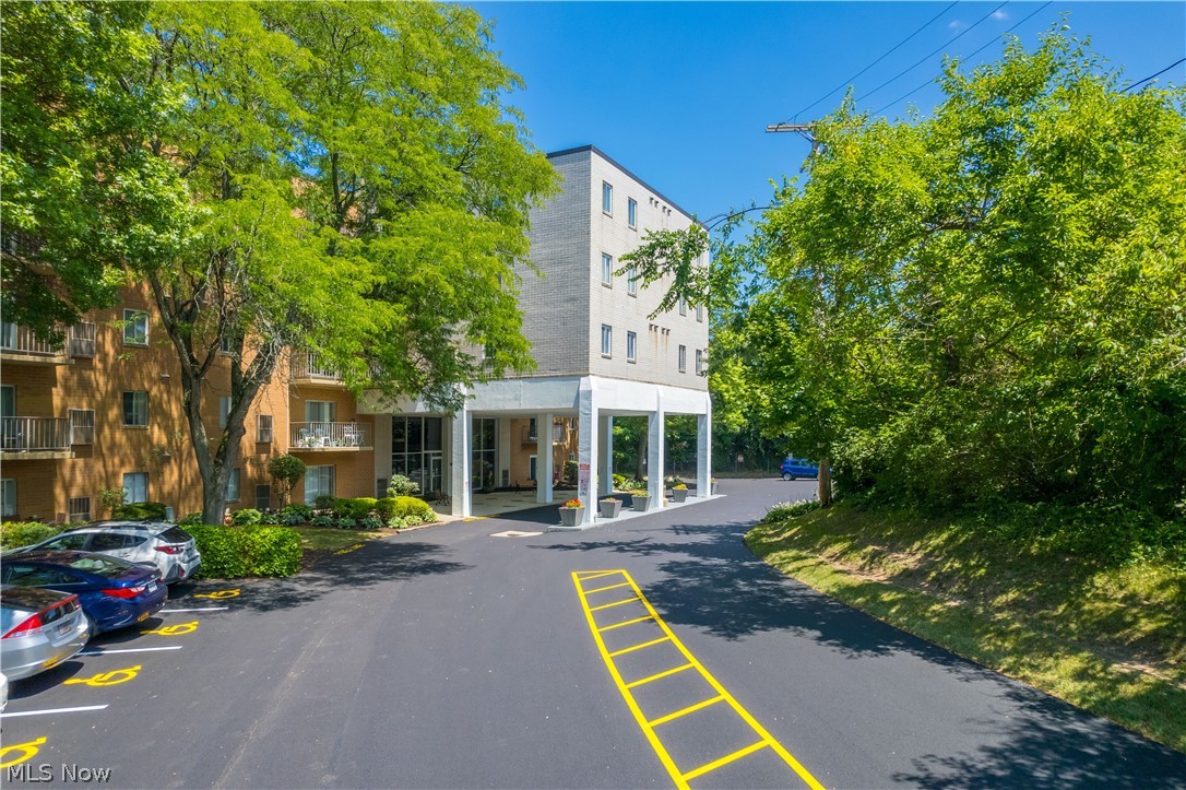 3675 Clague Road 306