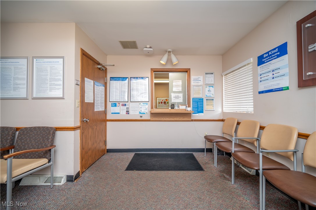 Village/Mineral Rdg - Commercial Sale