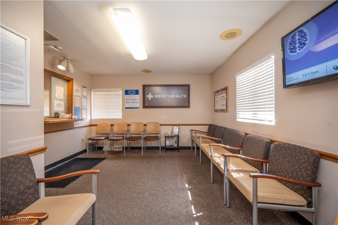 Village/Mineral Rdg - Commercial Sale