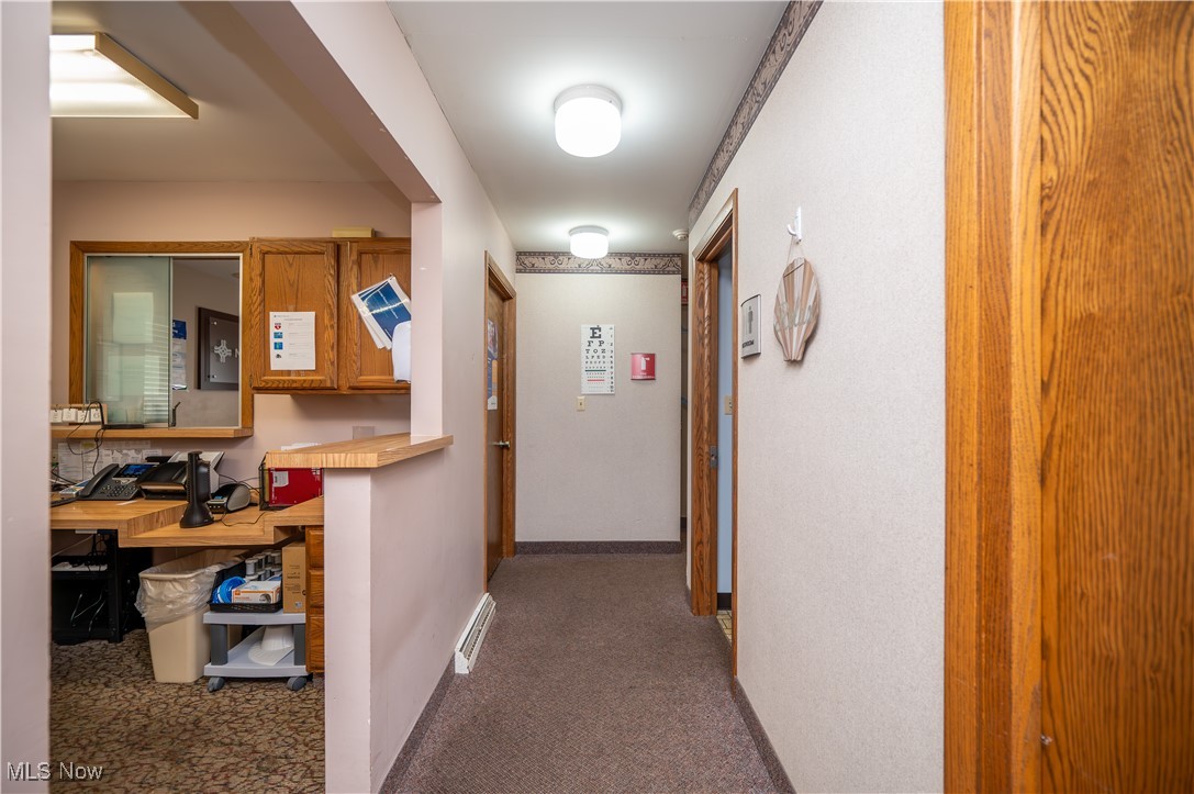 Village/Mineral Rdg - Commercial Sale