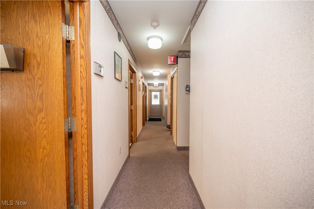 Village/Mineral Rdg - Commercial Sale