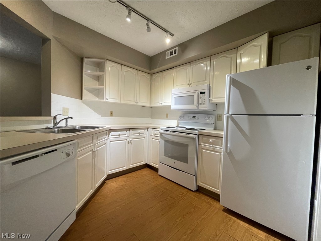 Village/Pointe West - Residential