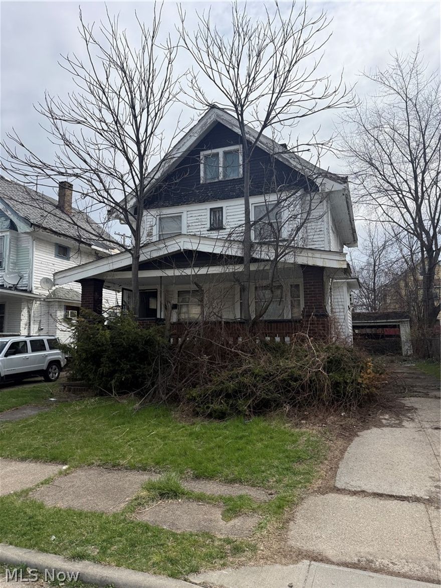 Investor or handyman special on a solid street in Cleveland. Currently vacant & needs a full rehab. Has solid bones with no structural issues. Great potential for flip or buy/hold. Agent owned
