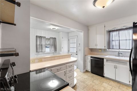 Tiny photo for 1823 S Seneca Avenue, Alliance, OH 44601 (MLS # 5188226)