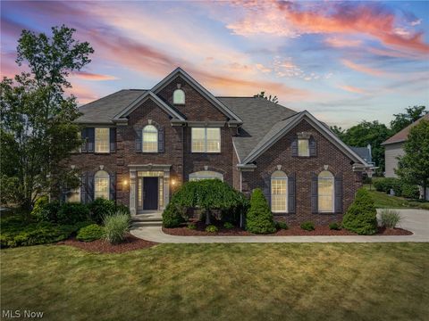 Homes For Sale - 3958 Marcella Drive<br/> North Royalton, OH 44133