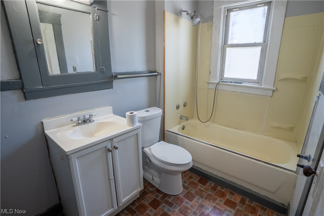 West 95th Street Sub/E R Cowli - Residential Income