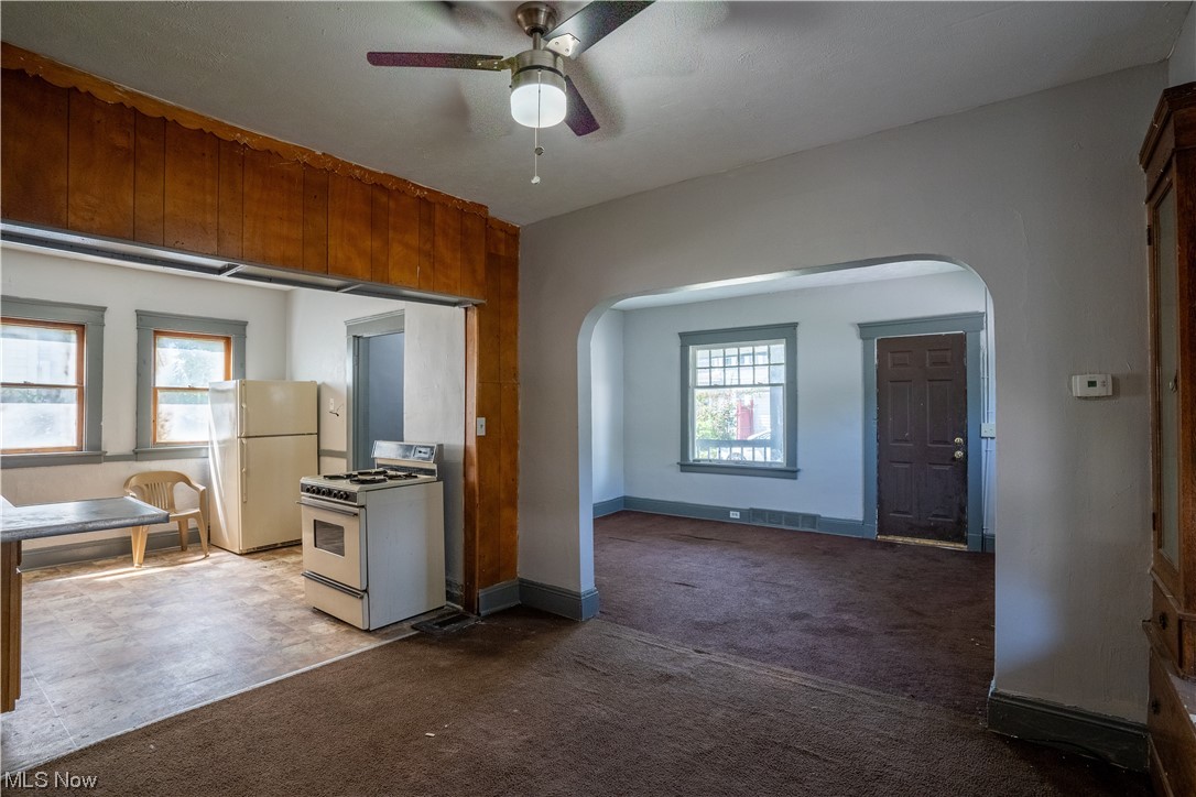 West 95th Street Sub/E R Cowli - Residential Income