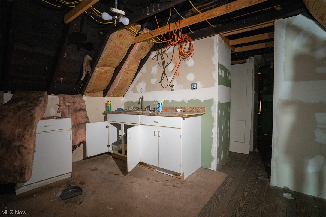 West 95th Street Sub/E R Cowli - Residential Income