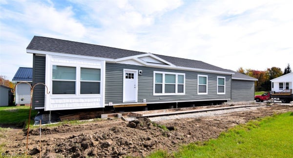 ADDRESS PRIVATE, CHARDON, OH  - Image f41d0236b3fd0c259a979d0e8edaa05f/1080439082
