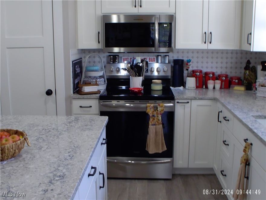 Discover your dream home at 700 Mar-Sue Dr.Zanesville! This 2-3 bedroom,2 bath gem features a brand new Amish-built kitchen, new flooring, and original hardwood flooring in the bedrooms. The full, unfinished basement and 2 car detatched garage offer plenty of storage space. Situated on almost an acre of land, this home provides the perfect blend of country living and convenience. Come see it today!
 Back on market at no fault of sellers ..This is your second chance!!!