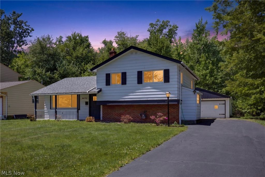 Photo of 6452 Brooks Boulevard, Mentor, OH 44060 (MLS # 5212577)