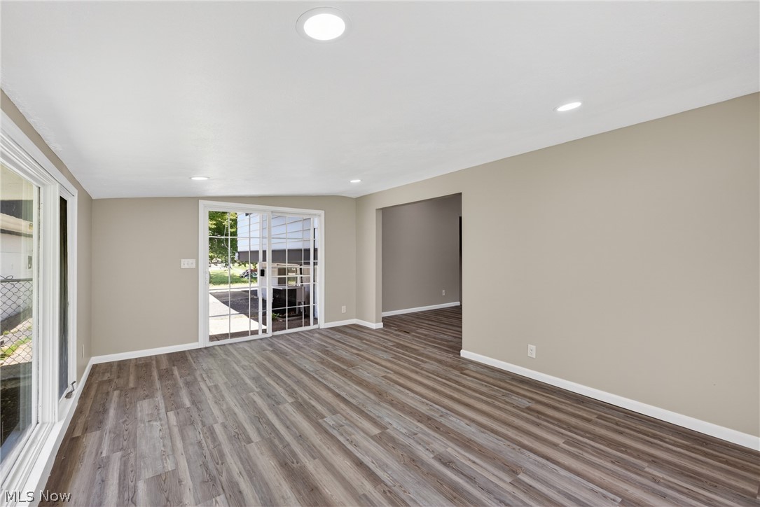 Mentor Grovelands Sub - Residential