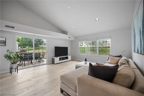 Tiny photo for 1951 Heron Glen Court, Macedonia, OH 44056 (MLS # 5221490)
