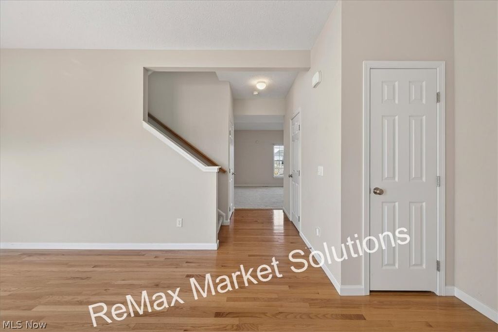 Photo of 159 Stone Ridge Way, Berea, OH 44017 (MLS # 5191321)