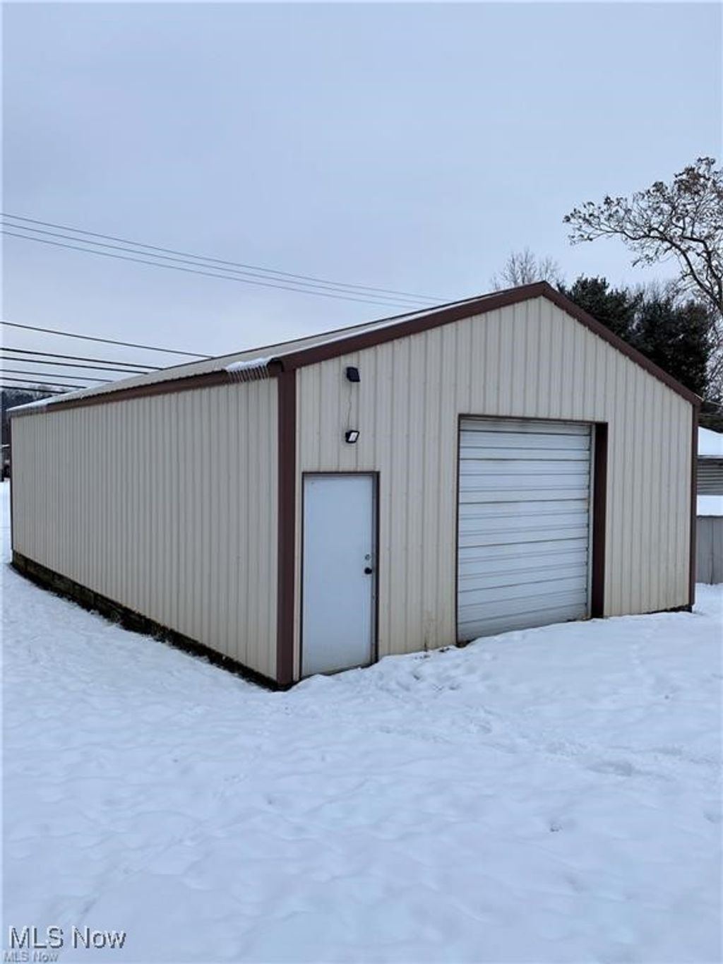 Photo of 327 N 2nd Street, Coshocton, OH 43812 (MLS # 5178751)