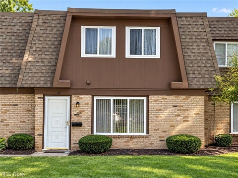 Condo For Rent - 6400 Center Street #67<br/> Lake County, Mentor, OH 44060
