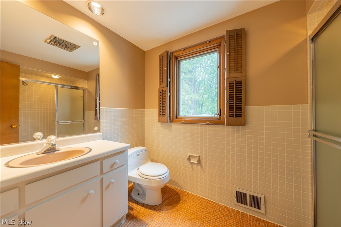 Shaker Country Estates 32 - Residential
