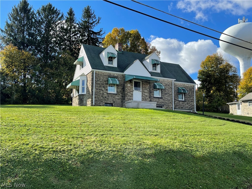 Main image without alt text