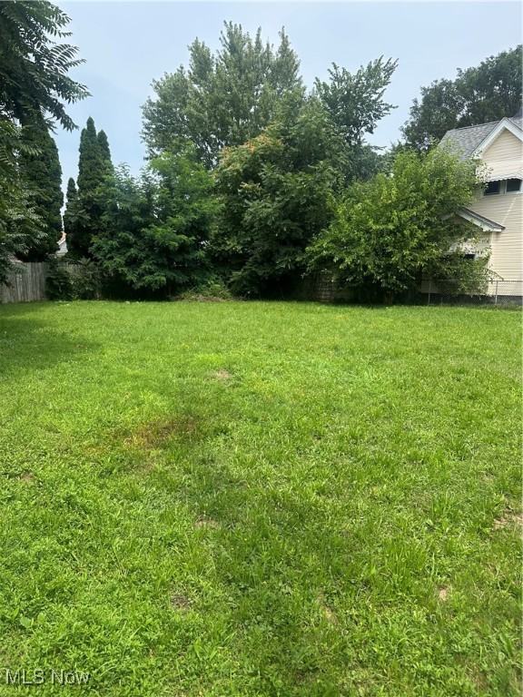 Brooklyn lot for sale ready for builder with utilities available!