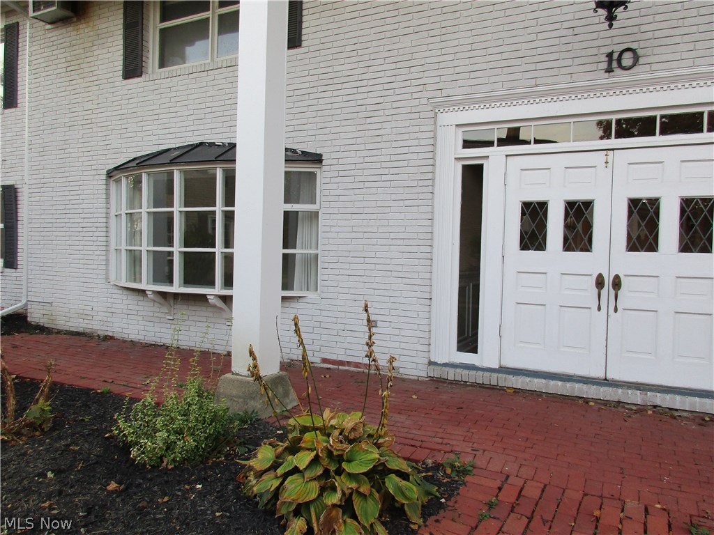 Meadowlawn Condo - Residential