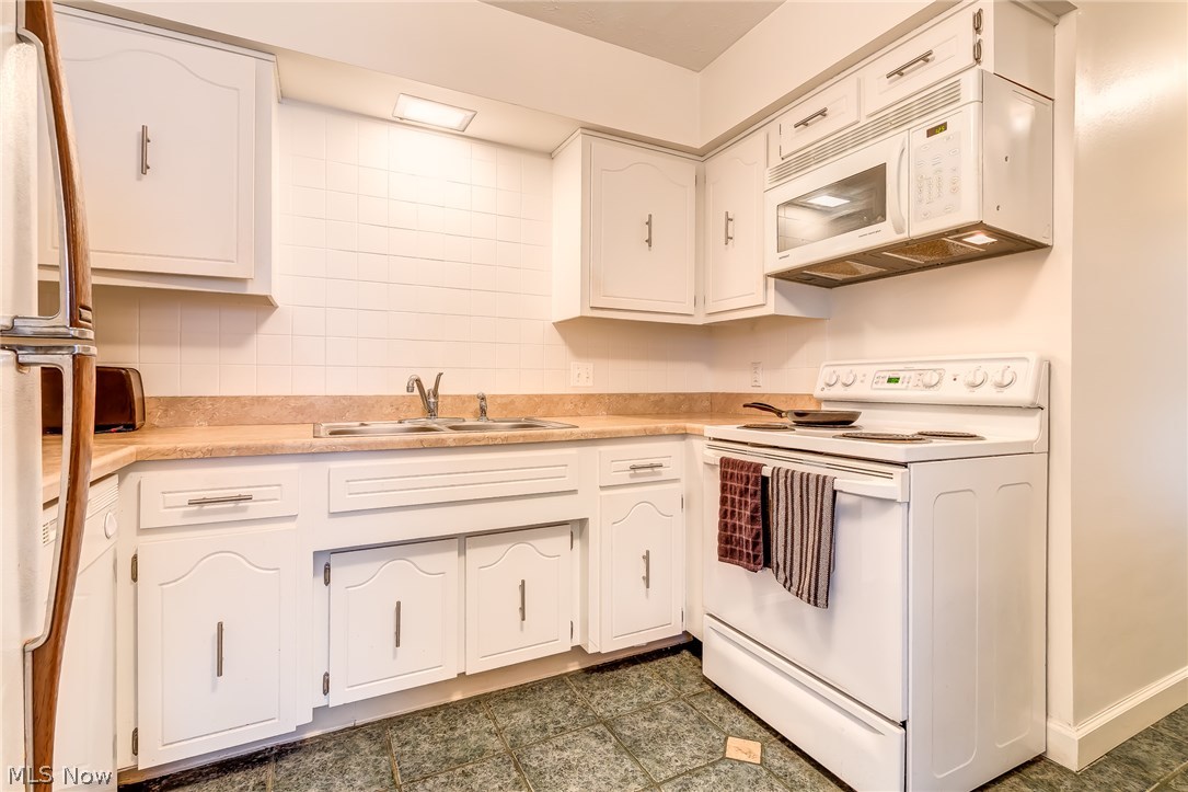 Meadowlawn Condo - Residential