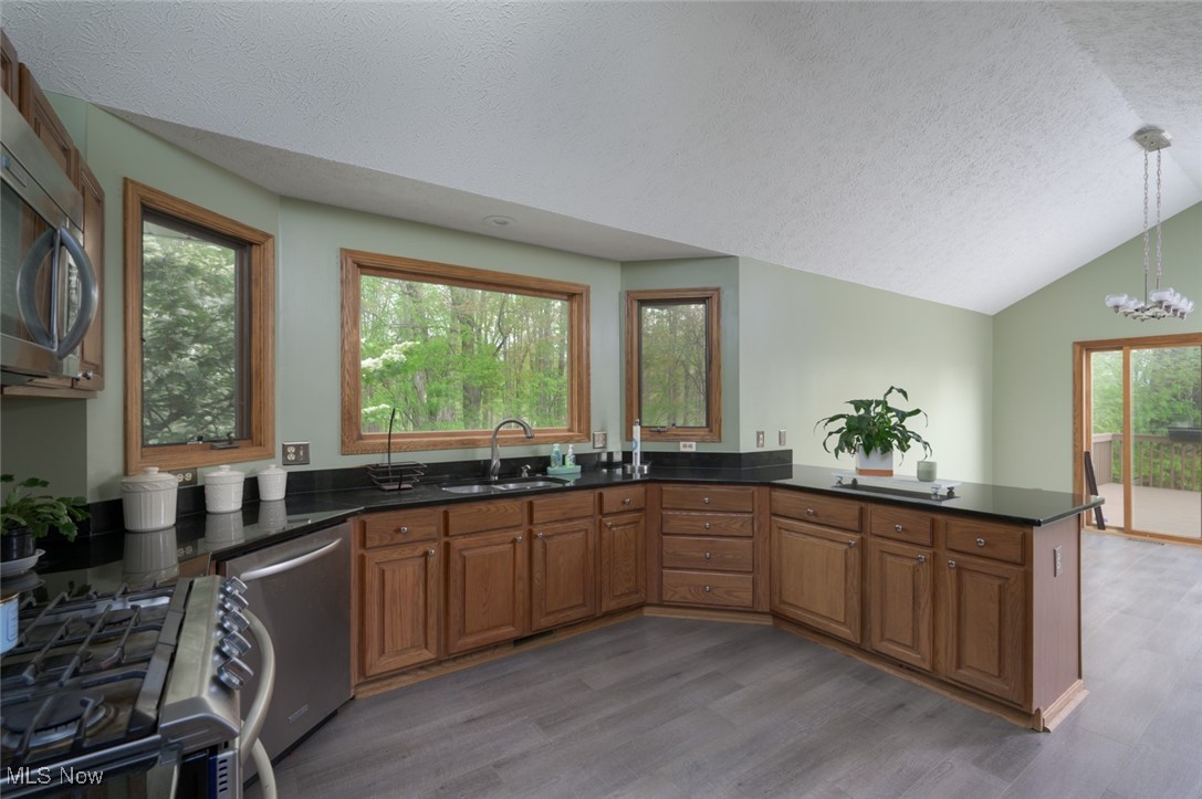 2943 Crown Pointe Drive, Stow, Ohio image 5