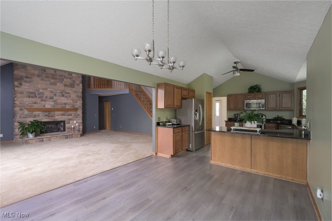 2943 Crown Pointe Drive, Stow, Ohio image 3