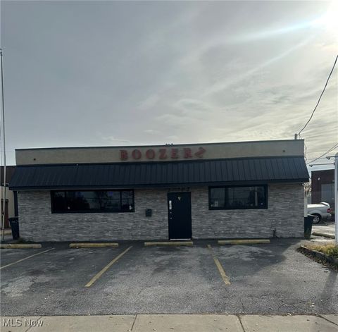 21702 Saint Clair Avenue Euclid OH 44117