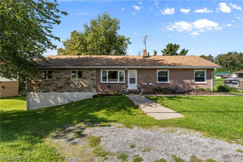 Homes For Sale - 39 Emmett Way<br/> Steubenville, OH 43952