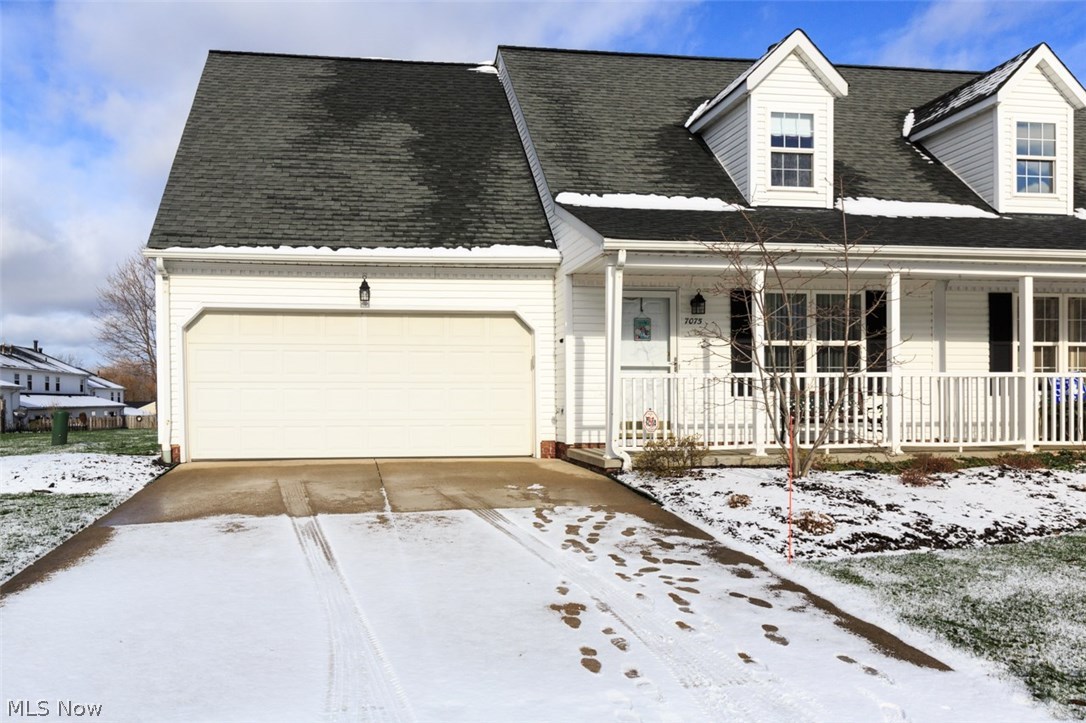 Hampton Bay Condos - Residential