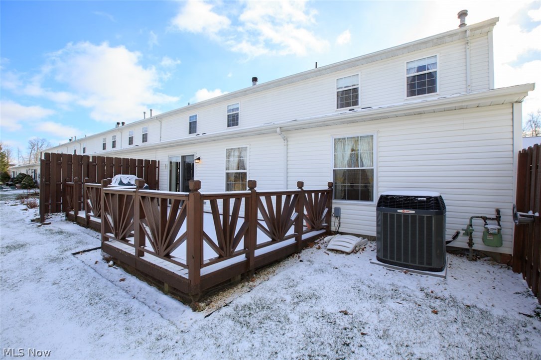 Hampton Bay Condos - Residential