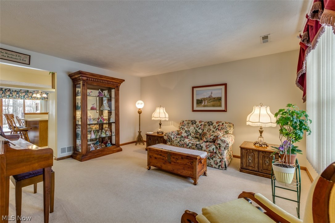 Hampton Bay Condos - Residential