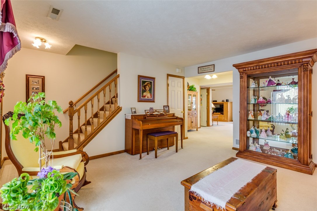 Hampton Bay Condos - Residential