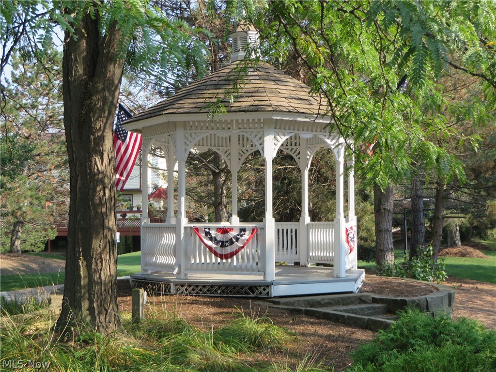 Hampton Bay Condos - Residential
