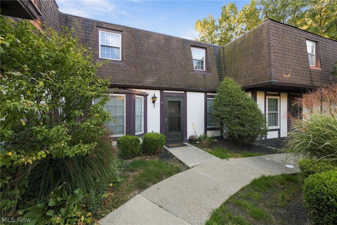 1910 King James Parkway 28