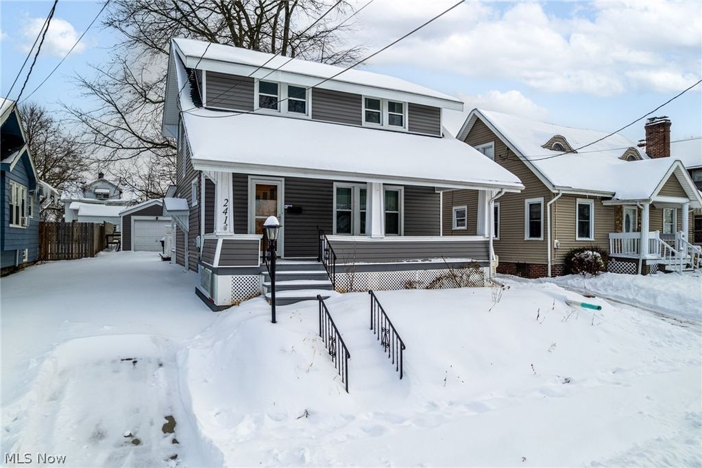 Photo of 241 24th Street NW, Barberton, OH 44203 (MLS # 5207280)