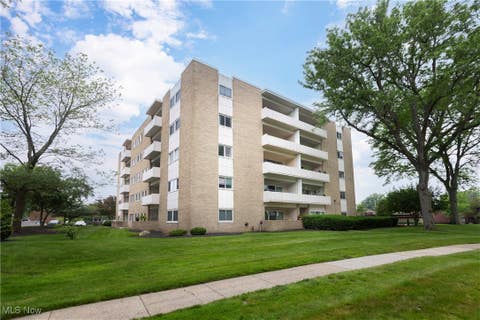 Photo for 2039 Wooster D51