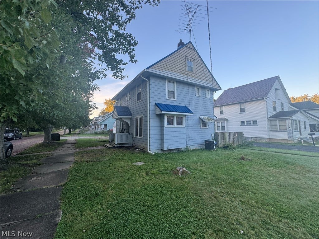 287 Lawrence Avenue NE
