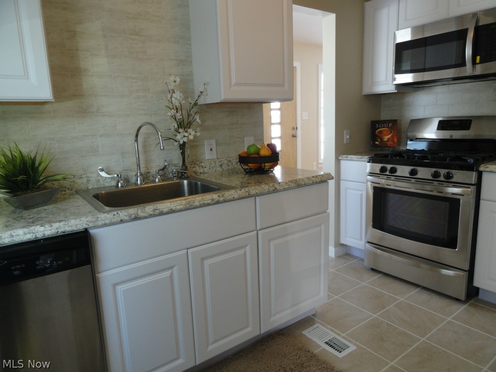 Ridgewood Gardens Anx - Residential