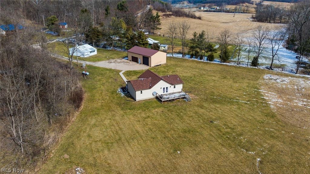 Photo of 8160 Butcher Knife Road, Roseville, OH 43777 (MLS # 5189052)