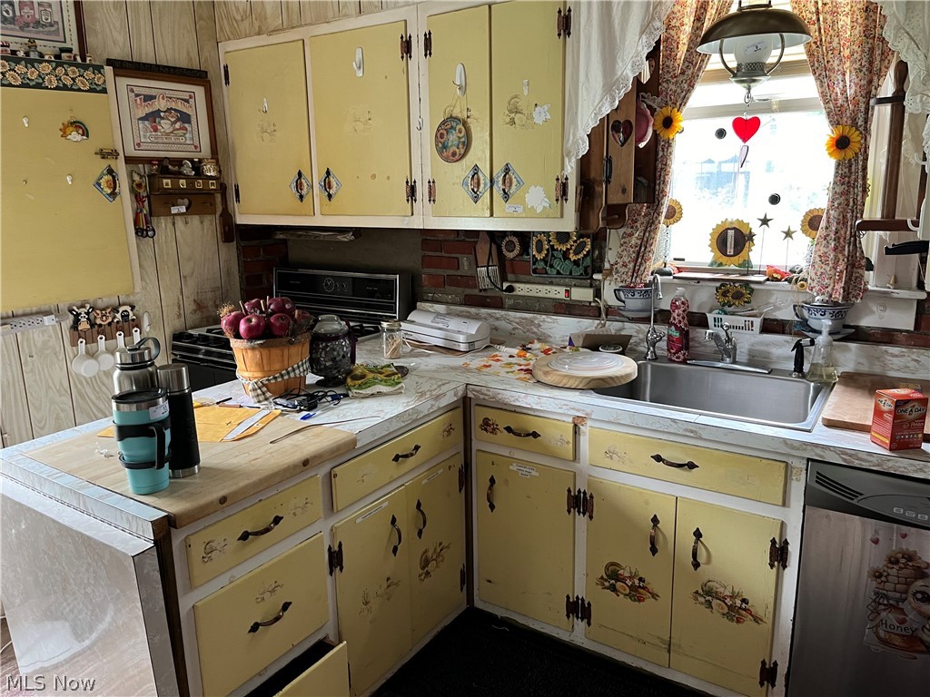 John W Benninghoff 1 - Residential