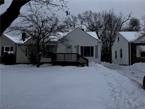 Homes For Sale - 541 Helper Drive<br/> Bedford, OH 44146