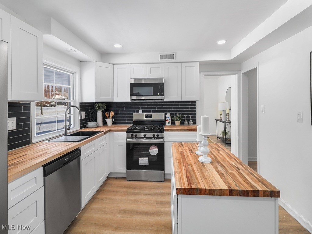 1036 Hereford Road, Cleveland Heights, Ohio image 6