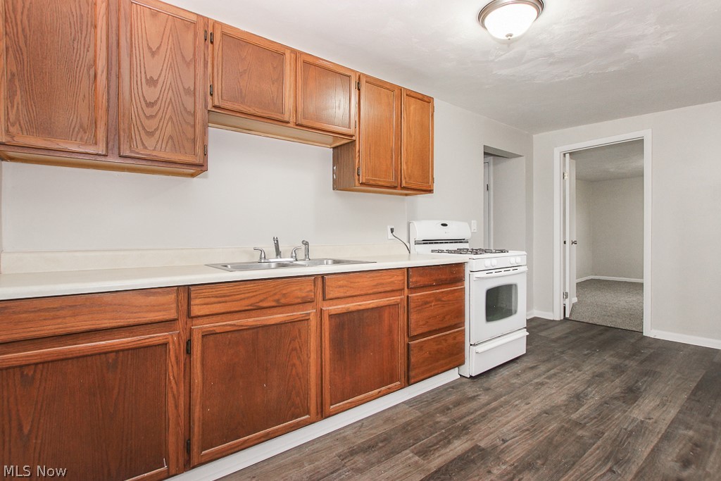 Wrl Co - Residential Lease